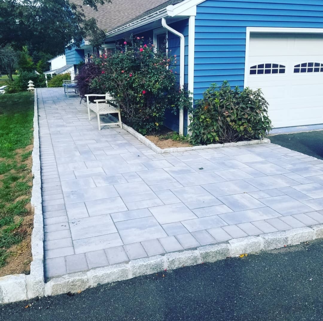 paver walkway install front yard